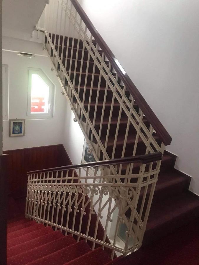 Y Hostel Balatonlelle Zewnętrze zdjęcie
